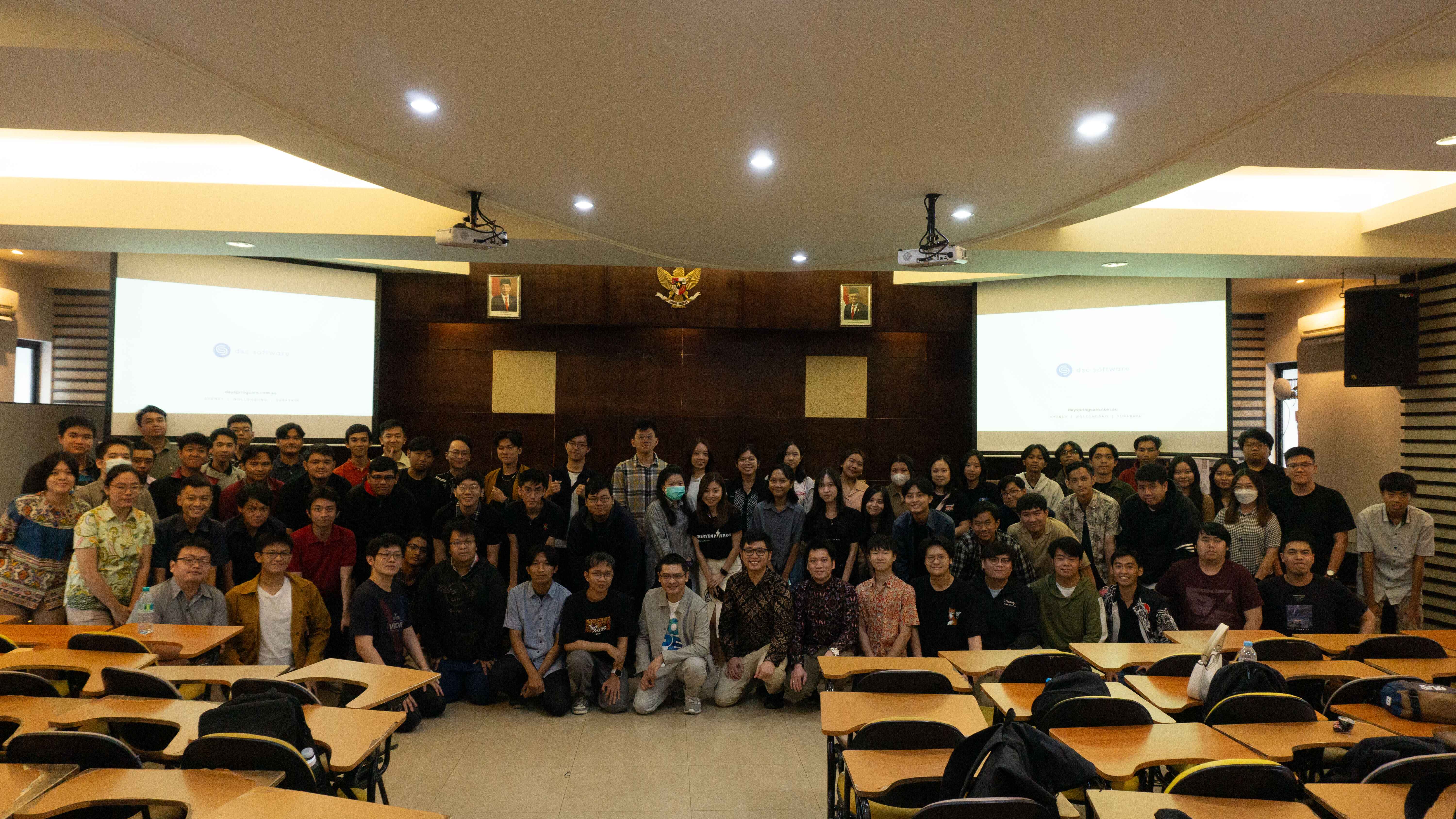 Kuliah Tamu: Mempersiapkan Bisnis & Karir di Dunia IT